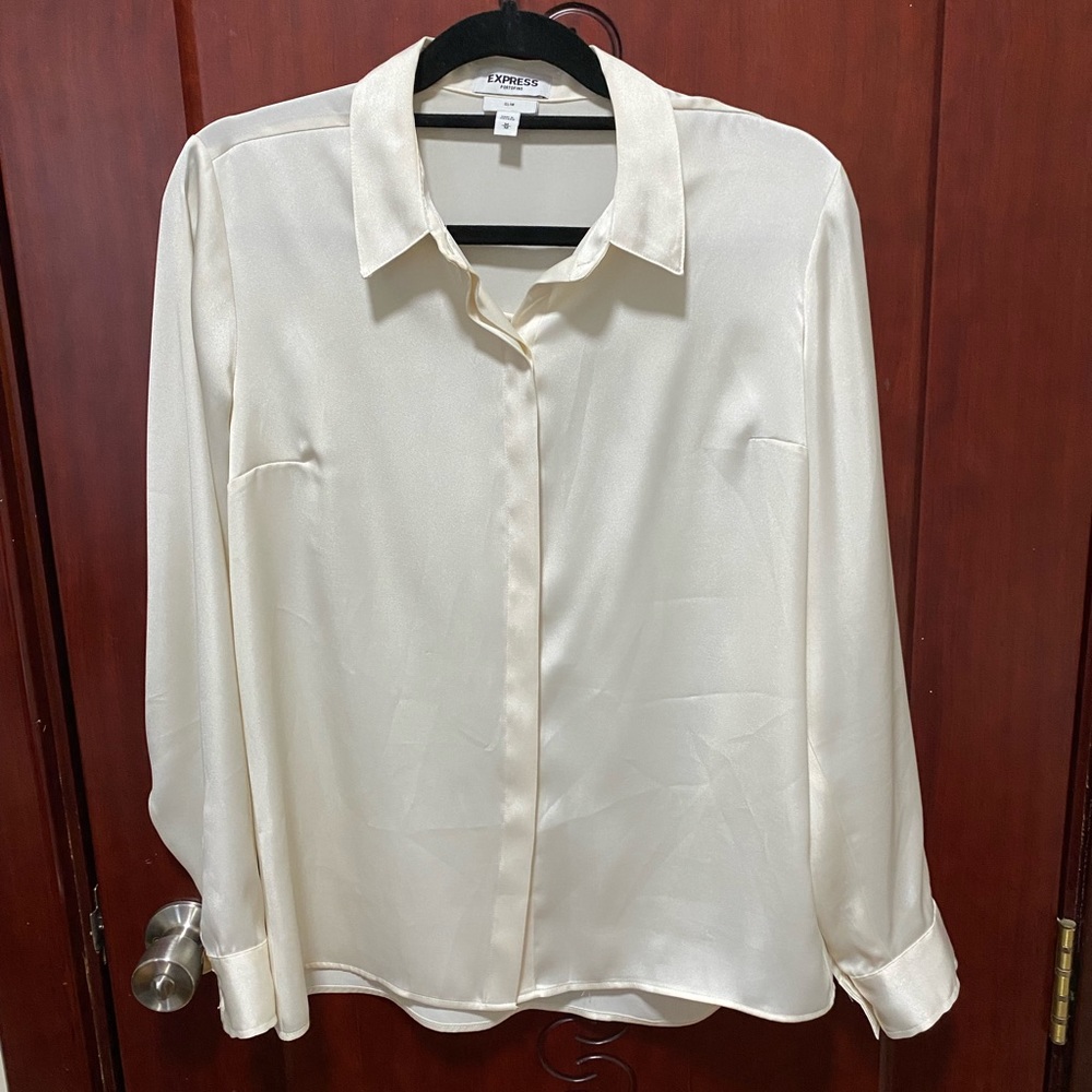 Express Women’s satin Portofino shirt